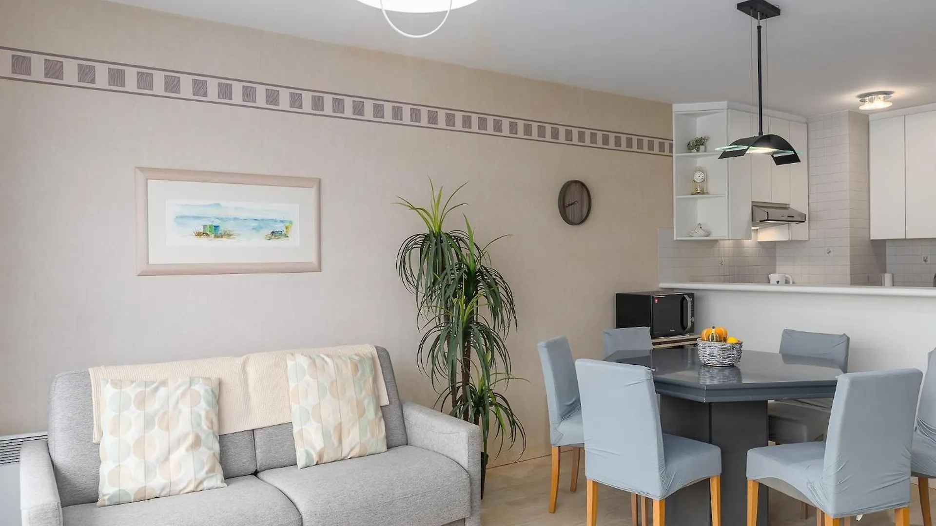 Spacious Apartment On The 1St Floor Middelkerke 0*,