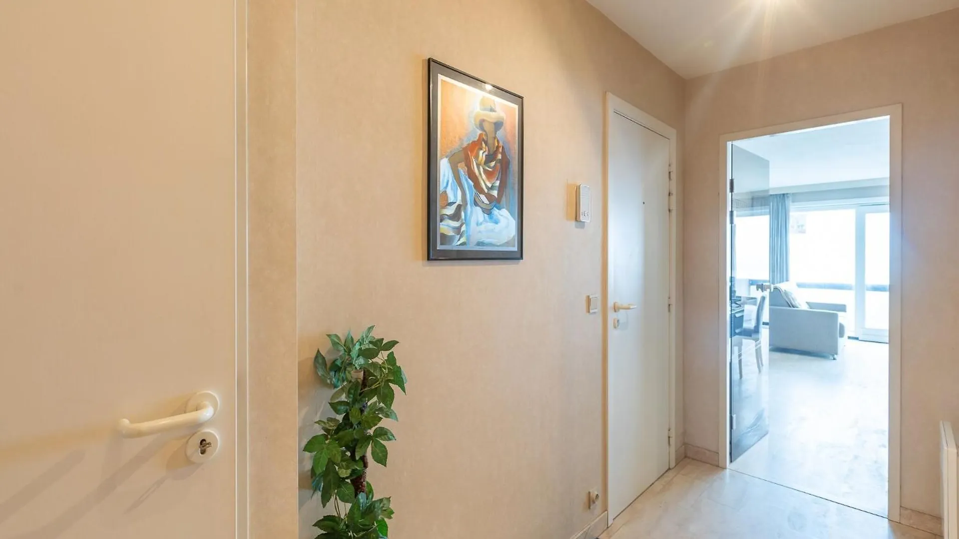 Spacious Apartment On The 1St Floor Middelkerke